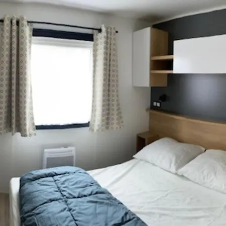 Les Dunes De Contis 4 Etoiles Emplacement T001 3ch 1sdb 6-8 Personnes * 생-줄리앙-앙-보른